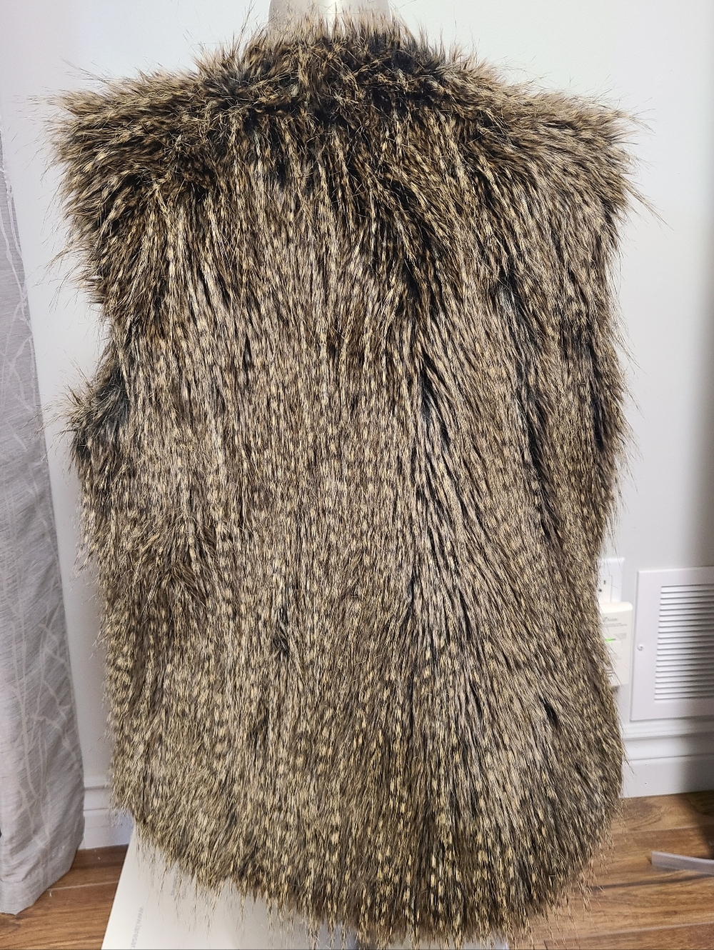 Regal Faux Fur Long Vest - Brown - Picture 2 of 4